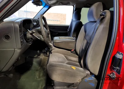 2003 GMC New Sierra K1500 из США, поврежденный, VIN 2GTEK19V331228247